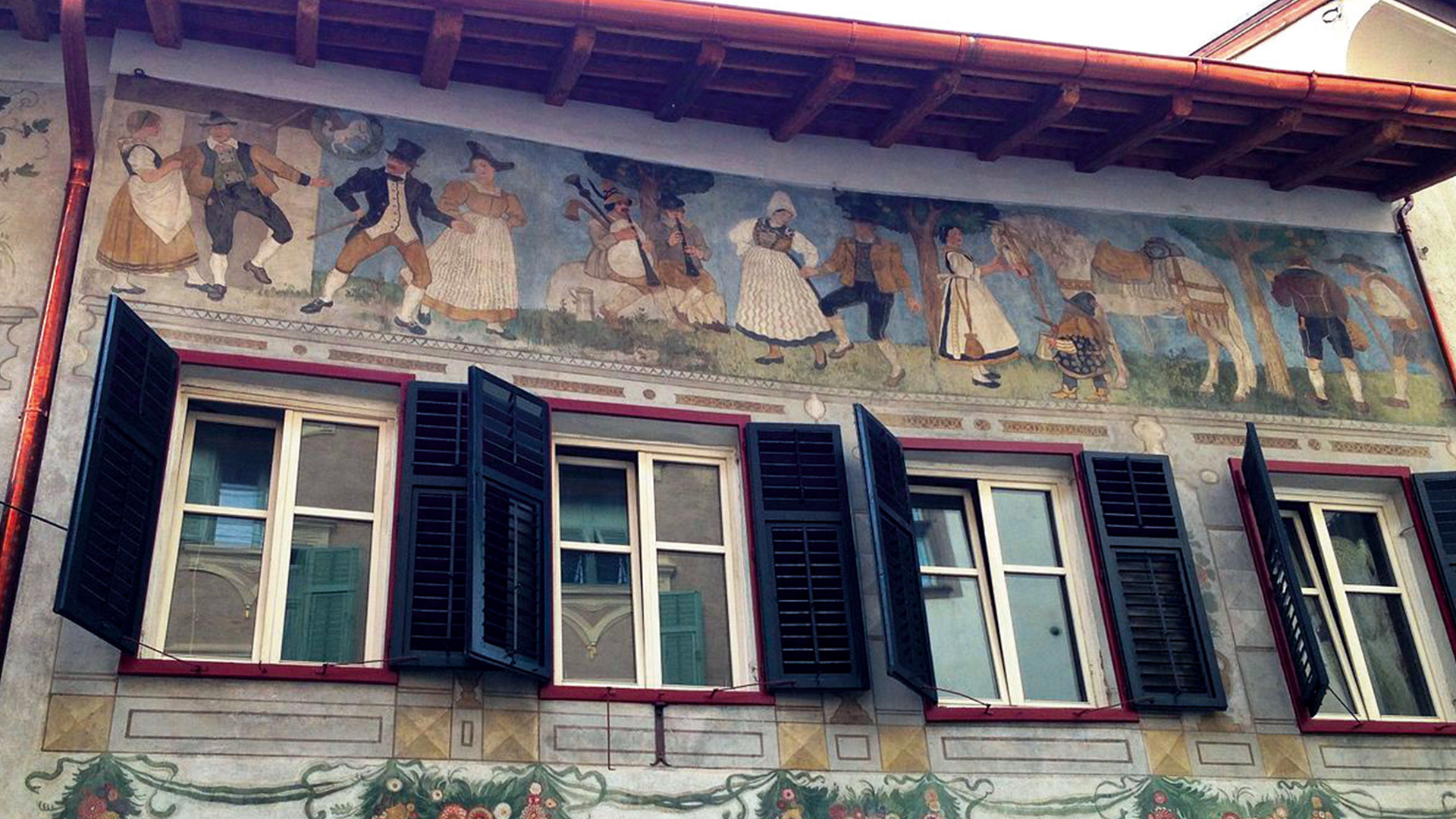 La storia di Bolzano, città dipinta, ieri, oggi e domani