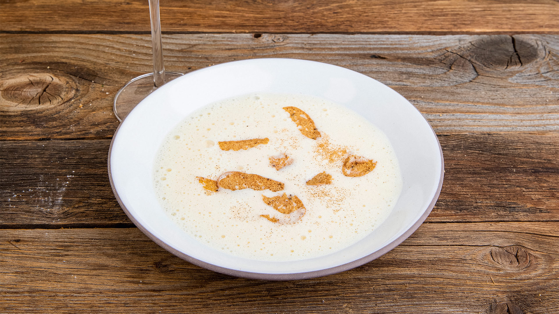 Zuppa di vino dell’Alto Adige