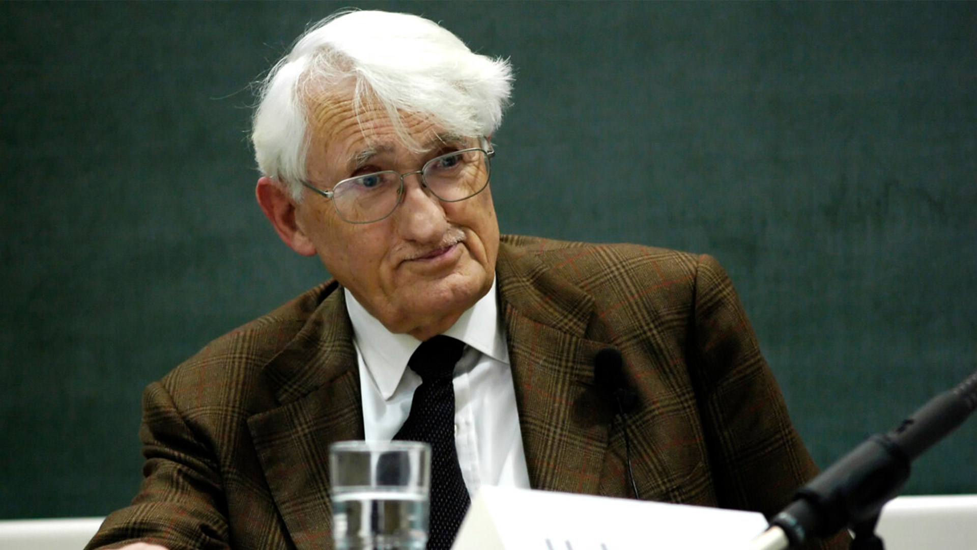 Habermas, i nazionalismi, il patriottismo costituzionale