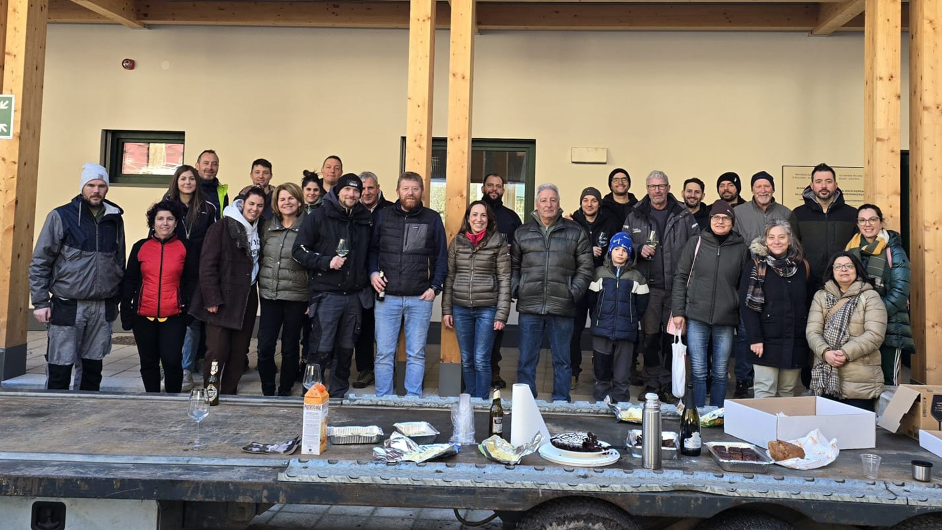 Tutta la comunità unita per il trasloco dell’asilo