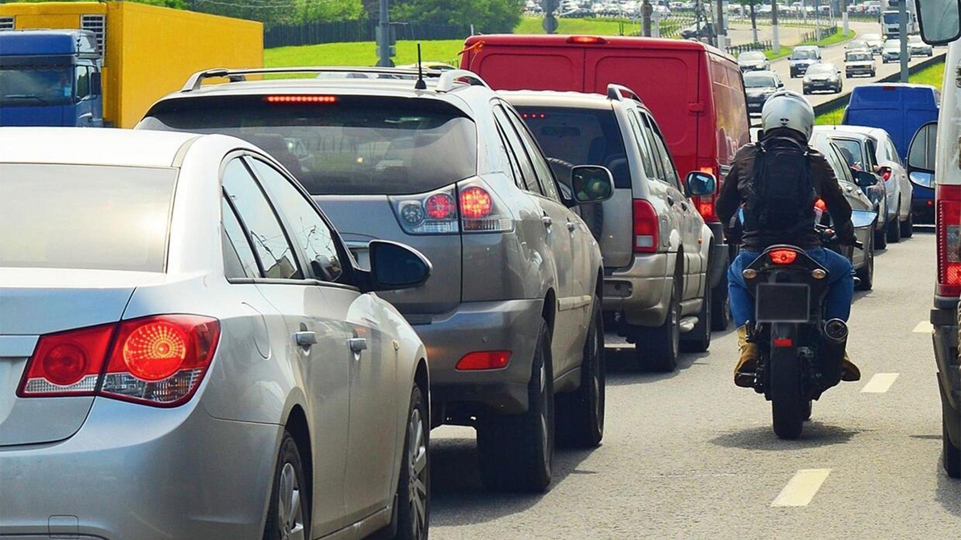 In coda per la benzina